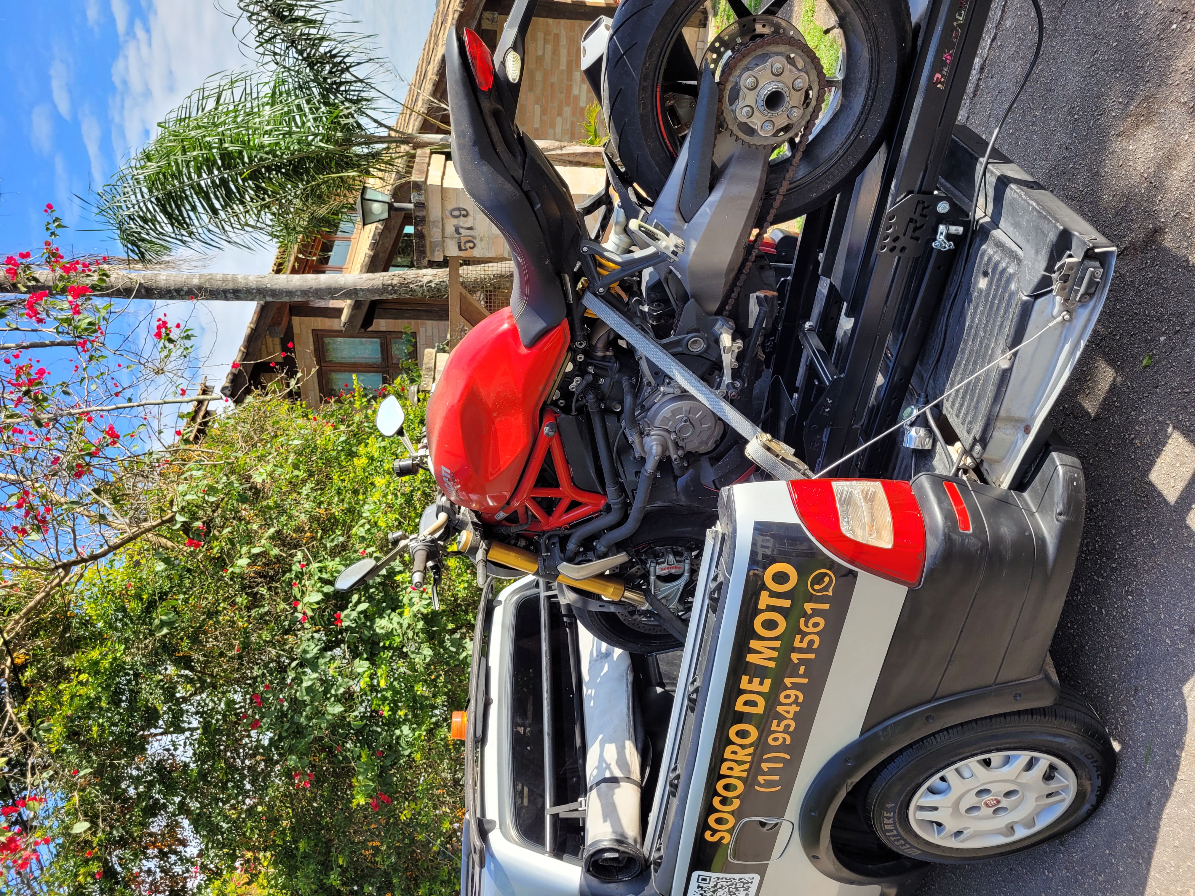 Transporte programado de motocicleta